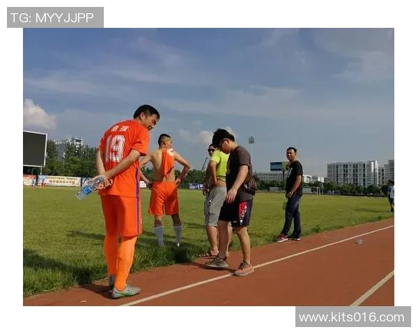 南京羽毛球队奋勇拼搏的杯赛之路与荣耀时刻回顾 南京羽毛球队奋勇拼搏的杯赛之路与荣耀时刻回顾