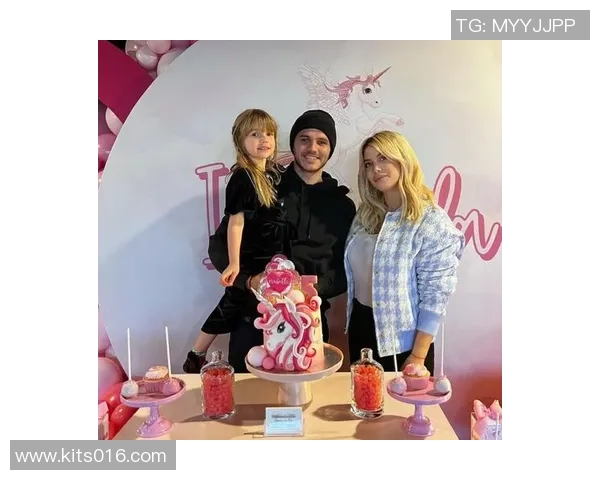 足球明星之妻的华丽人生与爱情纠葛揭秘