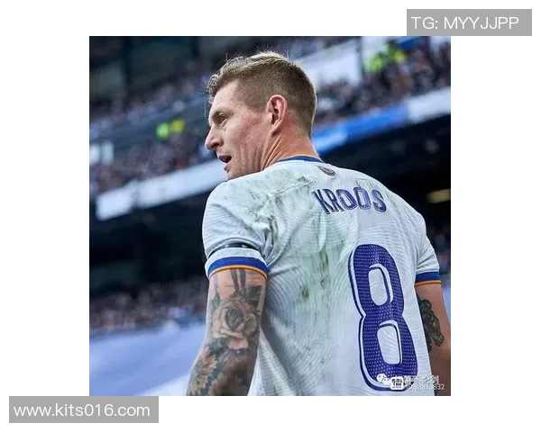 足球明星绰号背后的故事与成就解析 足球明星绰号背后的故事与成就解析